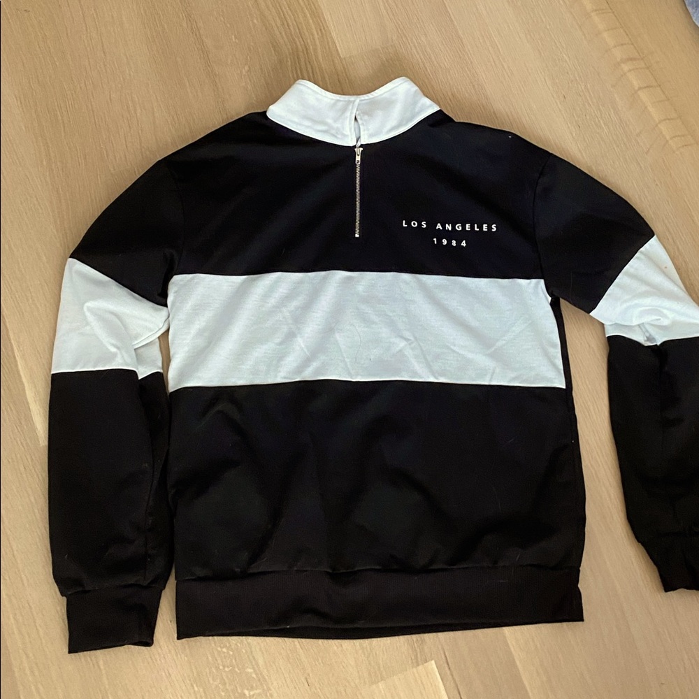 striped collared pull over/light sweater